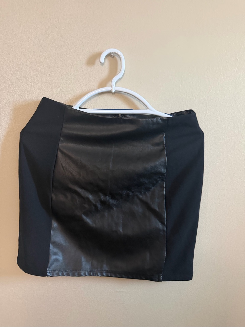 Windsor Black Faux Leather-Panel Mini Skirt